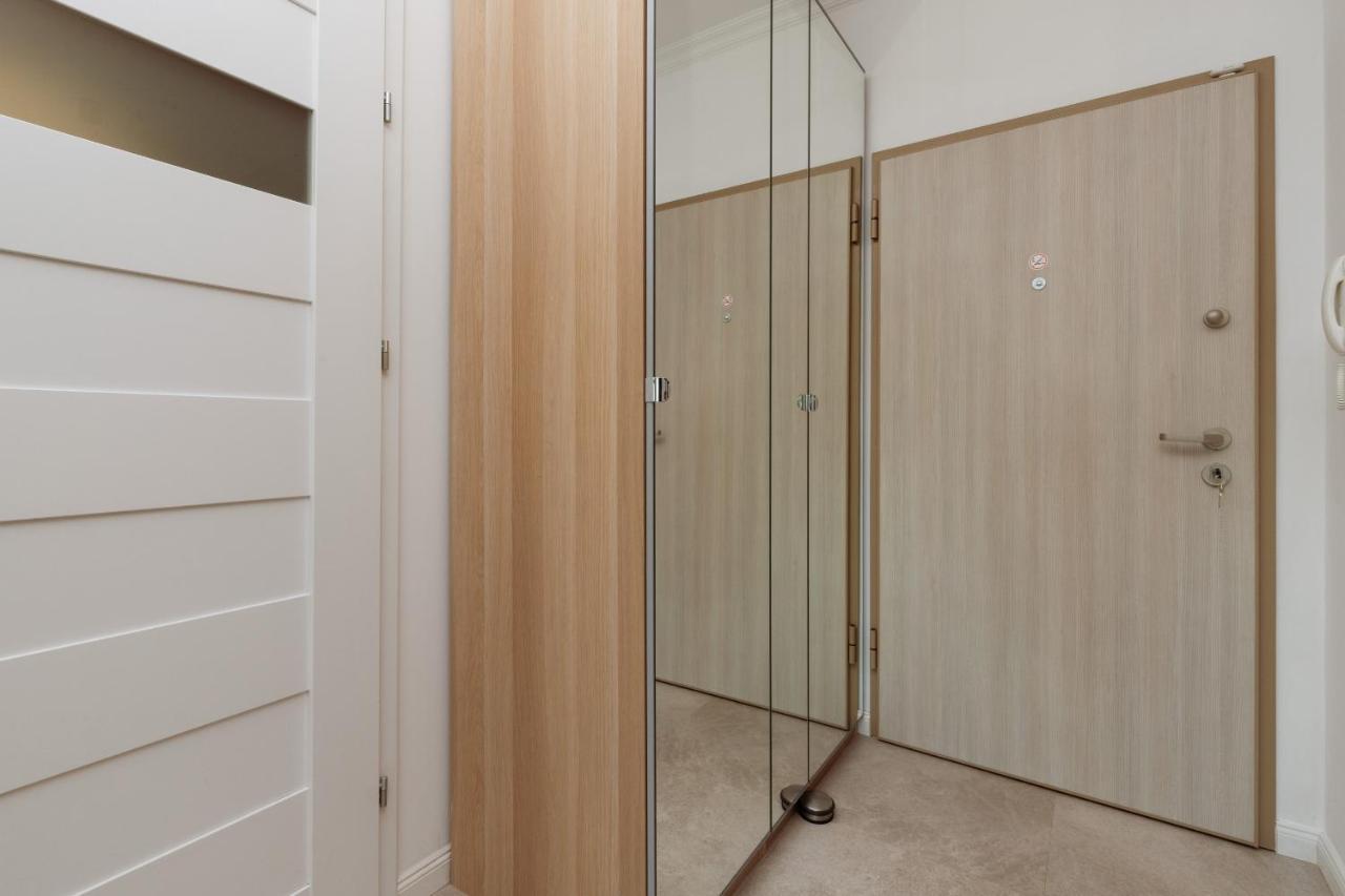 Modern Apartment With Balcony By Noclegi Renters Gdaňsk Exteriér fotografie